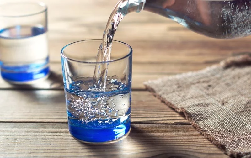 Durchblutung fördern Wasser trinken Lebensmitteln