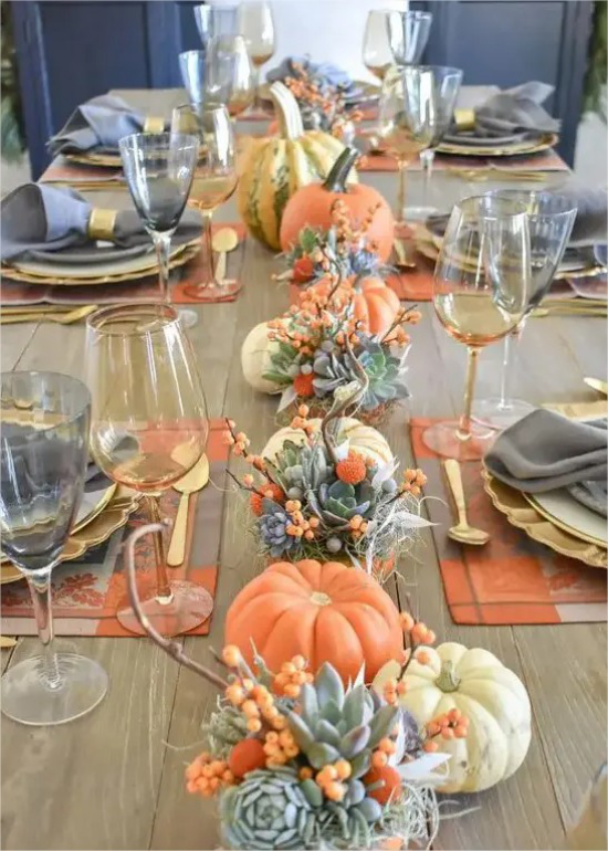 Thanksgiving in den USA Tischdekoration mit natuerlichen Materialien verlockend stilvoll