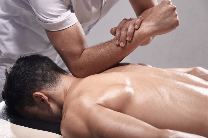 Was ist eine Tiefengewebsmassage deep tissue massage