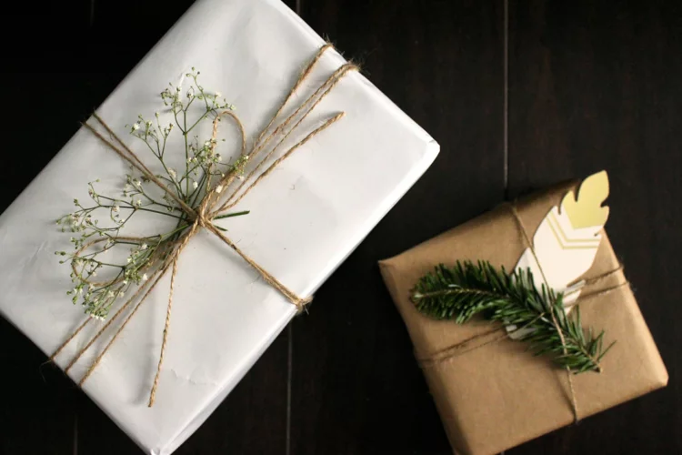 weihnachtsgeschenke nachhaltig verpacken